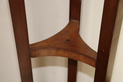null Neoclassical work.

Pair of Athenian veneer saddles, with crotch shelf.

H_121...