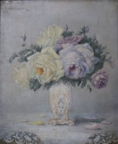 null Gustave BARRIER (1871-1953).

Bouquet de roses, dans un vase en porcelaine.

Huile...