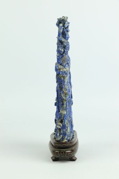 null CHINE.

Groupe en lapis-lazuli figurant une mère et sa fille.

H_15,9 cm L_9,8...