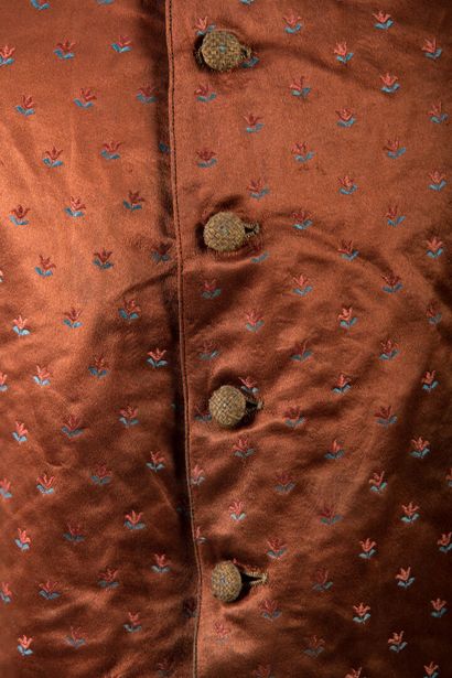 null Man's vest made of silk and sown with flowers.

around 1800