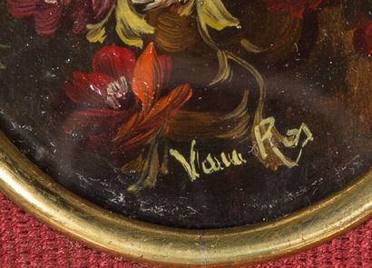 null Flemish school of the XXth century, Van ROS (?).

Bouquet of flowers.

Oil of...