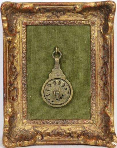 null Empire ottoman et Afrique du Nord.

Astrolabe en laiton et plaque en argent...