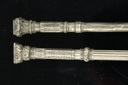 null Set of four penholders and three mechanical pencils forming stamps.

L_8,6 cm...