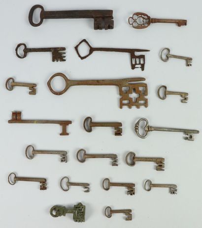null Collection of 20 antique keys, including Gothic and later centuries.

L_5,4...