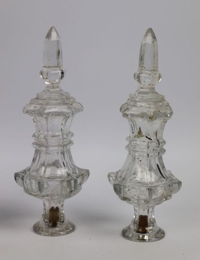 null Suite of four crystal sabres of chandelier.

XIXth century.

H_21,5 cm