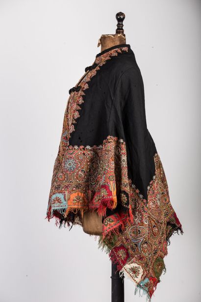 null Cape made of a Kashmir shawl from India