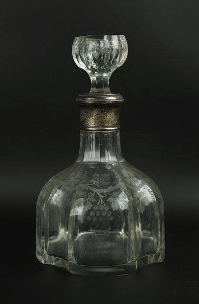 null Service with liqueur out of crystal with engraved decoration of vine branches.

It...