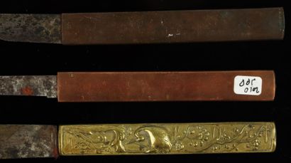 null Collection of six knives, Kozuka handle. 

Japan, Meiji period (1868-1912).

Adapted...