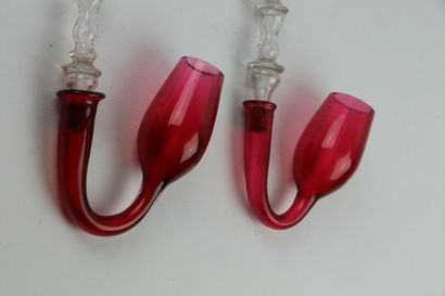 null NORD de la France.

Deux pipes en verre en verre soufflé rouge et incolore.

XIXème...