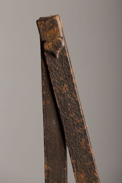 null Carpenter's compass in wrought iron.

XIXth century.

H_63 cm