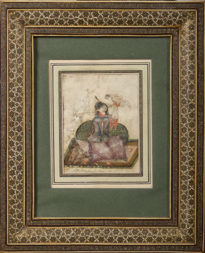 null PERSIA.

Miniature representing a princess playing with dolls.

H_12,5 cm L_9,5...