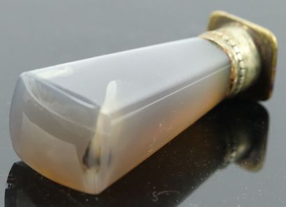 null Seal or cachet in agate and silver plated metal.

Engraved.

End of the XIXth...
