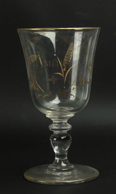 null Set of four engraved glass glasses, one with gilt decoration -passed- marked...