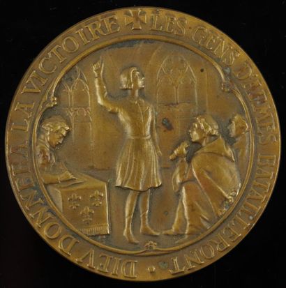 null Médaille en bronze à l'effigie de Jeanne d'Arc.

Avers : Dieu donnera la victoire...