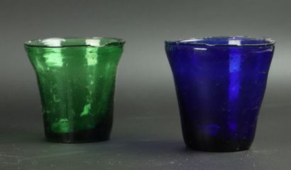 null Suite of five luminaries of colors out of glass, old.

H_6,5 cm to 7,2 cm