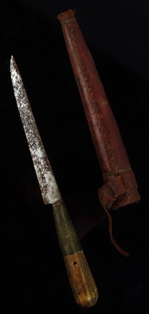 null Four knives, horn handles, one in wood, metal blades.

Two are presented with...