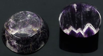 null Inkwell and cup in cut and polished amethyst.

Probably work from Auvergne,...