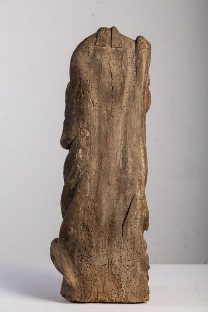 null Saint Nicolas acéphale en bois sculpté polychrome.

Début du XVIIème siècle.

H_79...