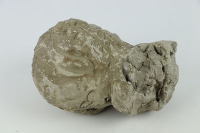 null Tête d'Henri IV en terre cuite grise.

H_19 cm