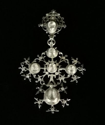 null Croix normande de Saint Lô en argent et pierres blanches imitant les diamants.

XIXème...