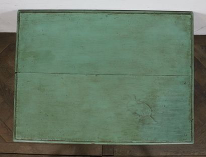 null Table de milieu rectangulaire en bois rechampi vert. 

Style Louis XV. 

H_72...