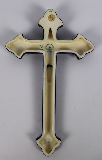 null LONGWY.

Earthenware crucifix with polychrome enamel decoration on a blue background.

H_41...