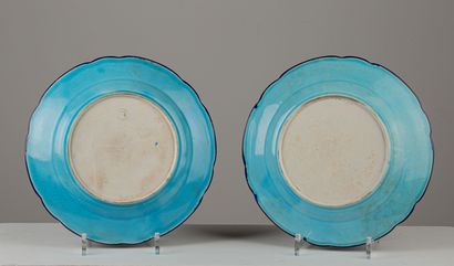 null 
LONGWY, end of the 19th century.




Two dishes in earthenware and polychrome...