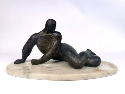 null YURI (école américaine, XXème-XXIème siècle).

Nu allongé, 1981.

Sculpture...
