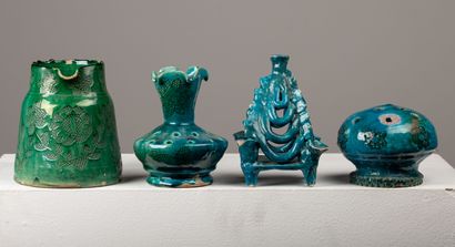 null IRAN ou AFGHANISTAN.

Ensemble de onze pièces en céramique à couverte turquoise...