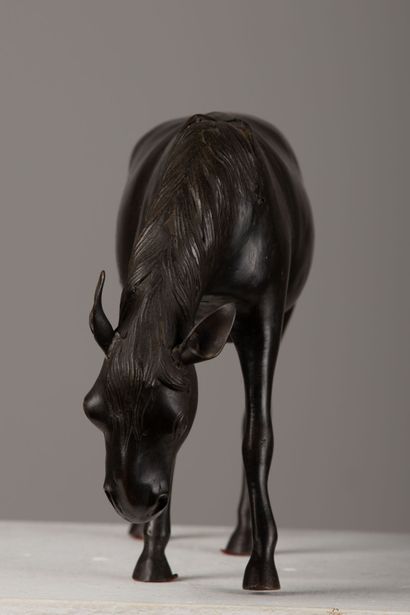 null JAPAN, Meiji period.

Horse.

Bronze sculpture with brown patina.

Stamp on...