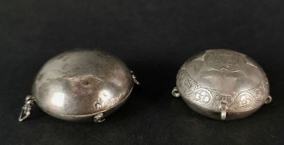 null AFGHANISTAN.

Two low-titled silver betel boxes, one engraved on the lid.

L_6...