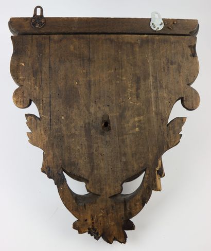 null Importante console d'applique en bois sculpté à décor d'un masque de femme.

XIXème...