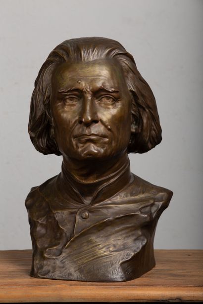  Raphaël NANNINI (XIXème-XXème siècle). 
Buste de Franz Liszt. 
Bronze à patine nuancée...