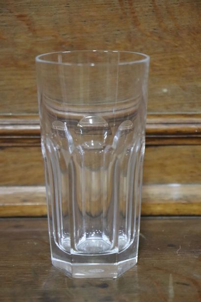 null BACCARAT. 

Suite de douze verres long drink dits "chopes" en cristal, modèle...