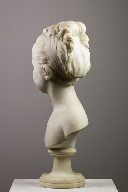 null 
Jean Antoine HOUDON (1741-1828), d'après.





Buste de Louise Brongniart.





Albâtre.





H_...