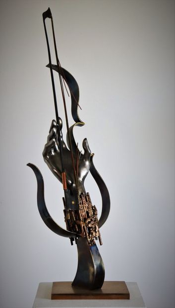 null Ecole française du XXème siècle.

La main du violoniste.

Sculpture en bronze...