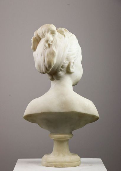 null 
Jean Antoine HOUDON (1741-1828), d'après.





Buste de Louise Brongniart.





Albâtre.





H_...