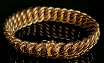 null Bracelet en or jaune à maille américaine. 

L 21cm,

32,88 grammes