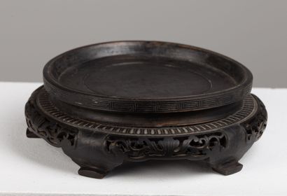 null CHINE.

Pot à gingembre couvert en porcelaine.

Fin du XIXème siècle.

Il repose...