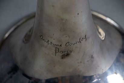 null Antoine COURTOIS, PARIS.

Bugle en métal argenté, dans son coffret.

N°10926.

L_45...