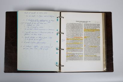 null Classeur Casquettes -Mütze .
Dossier d'étude dactylographiée et manuscrite réalisée...