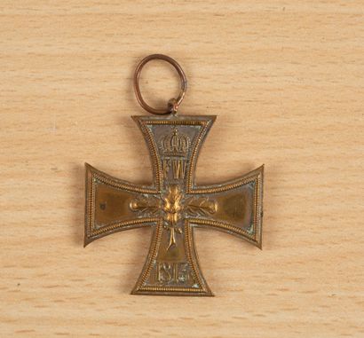null Croix de fer .
Croix de fer 1914 en bronze coulé, sans son ruban. Bon état.