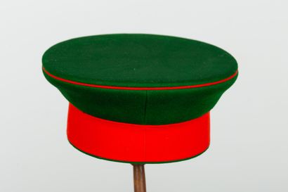 null Casquette modèle 1896 officier de réserve du régiment dragons hessois n°23 .
Calot...