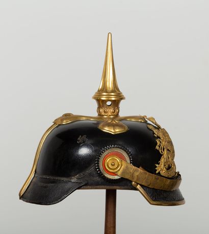 null Casque d'infanterie bavaroise Modèle 1886 Officier de réserve .
Le casque d'officier...
