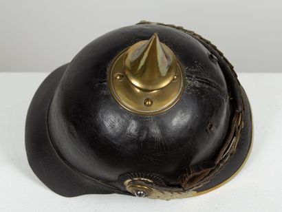 null Casque d'infanterie prussienne de la Ligne Modèle 1867 Troupe . 
Bombe, couvre-nuque...