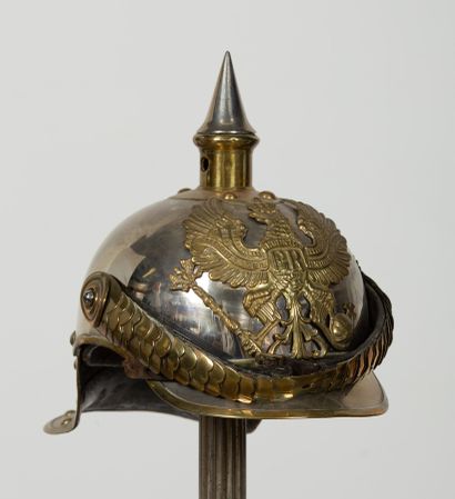 null Casque du 8ème régiment de cuirassiers prussiens Modèle 1889.
Bombe en acier,...