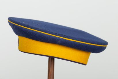 null Bonnet de uhlan wurtembergeois régiment de uhlans n°20 .
Calot bleu, bandeau...