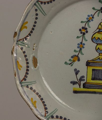 null NEVERS. 
Earthenware plate with revolutionary decoration of the tomb of Mirabeau....