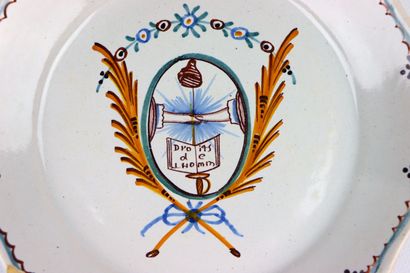null NEVERS.
Earthenware plate with revolutionary polychrome decoration of the declaration...