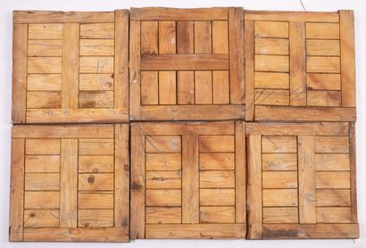 null Set of 35 slabs of old Versailles parquet.
L_ 47.5 cm to 49 cm P_50 cm
Sold...